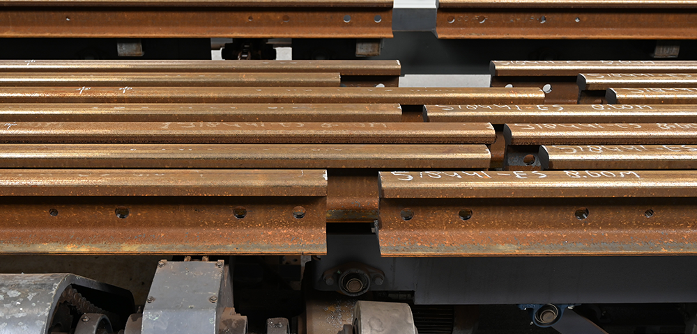 alt-text